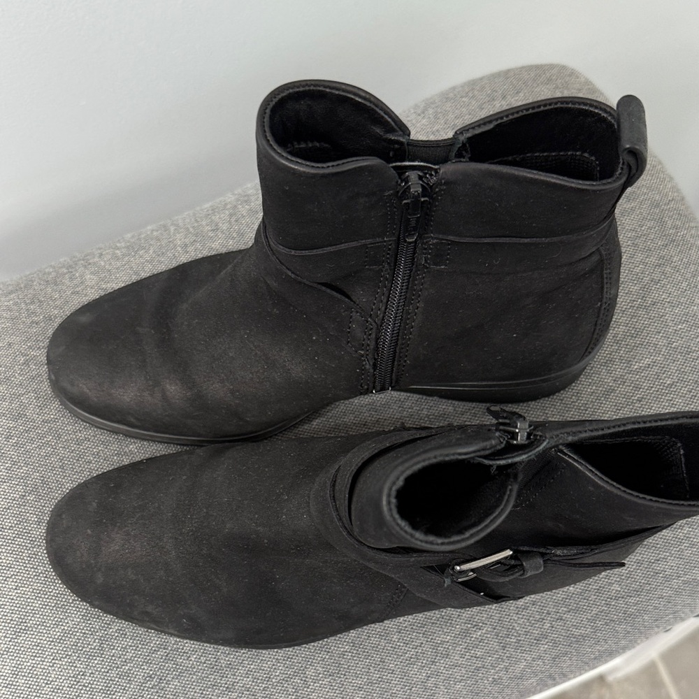 Ecco, Black Ankle Boots with Zipper